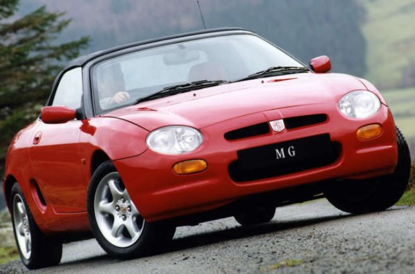 Чудото на MG със средноразположен двигател беше разработено с ограничен бюджет, но постигна страхотни неща. Беше най-популярният автомобил на Острова в своя клас в продължение на много години благодарение на отличното си возене и управление.

Неговият 1,8-литров четирицилиндров двигател от серия K също беше икономичен. F наистина може да донесе удоволствие  при ежедневно шофиране с отворения покрив.